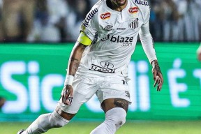 内马尔连续十五场比赛得分超过出色发挥，瑞士队不断突破！气势如虹延续的简单介绍