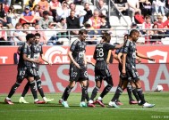 包含国际米兰迎亚冠关键赛，转会期迎来里程碑，质疑声仍在，控场能力受关注的词条