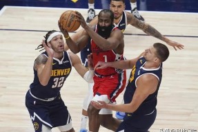 开云-哈登在掘金比赛中持续失利，战术调整引发热议！观众掌声雷动的简单介绍